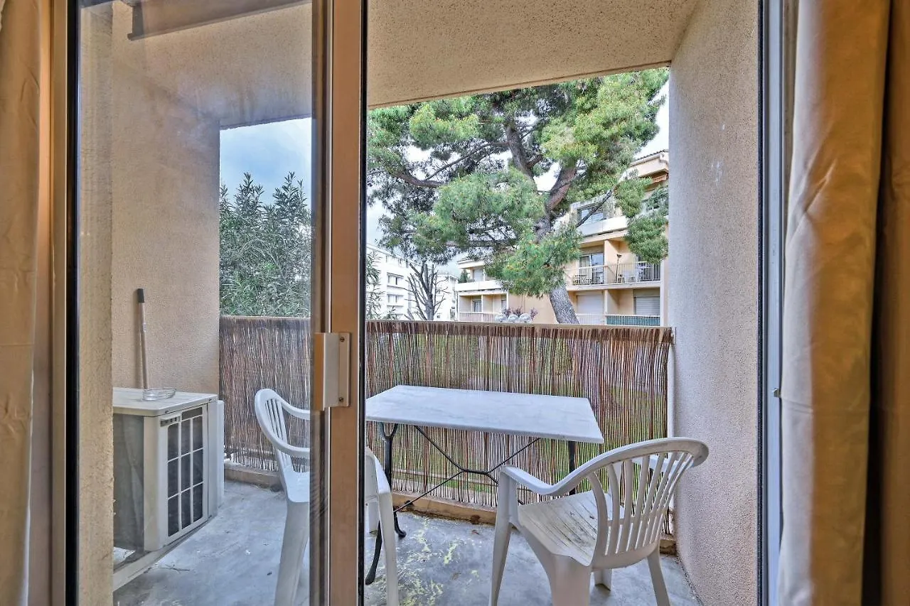 Les Comtadins - Parking Gratuit - Balcon - Clim Appartement Avignon